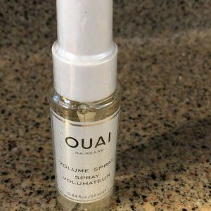 Travel size Ouai volumizing spray
